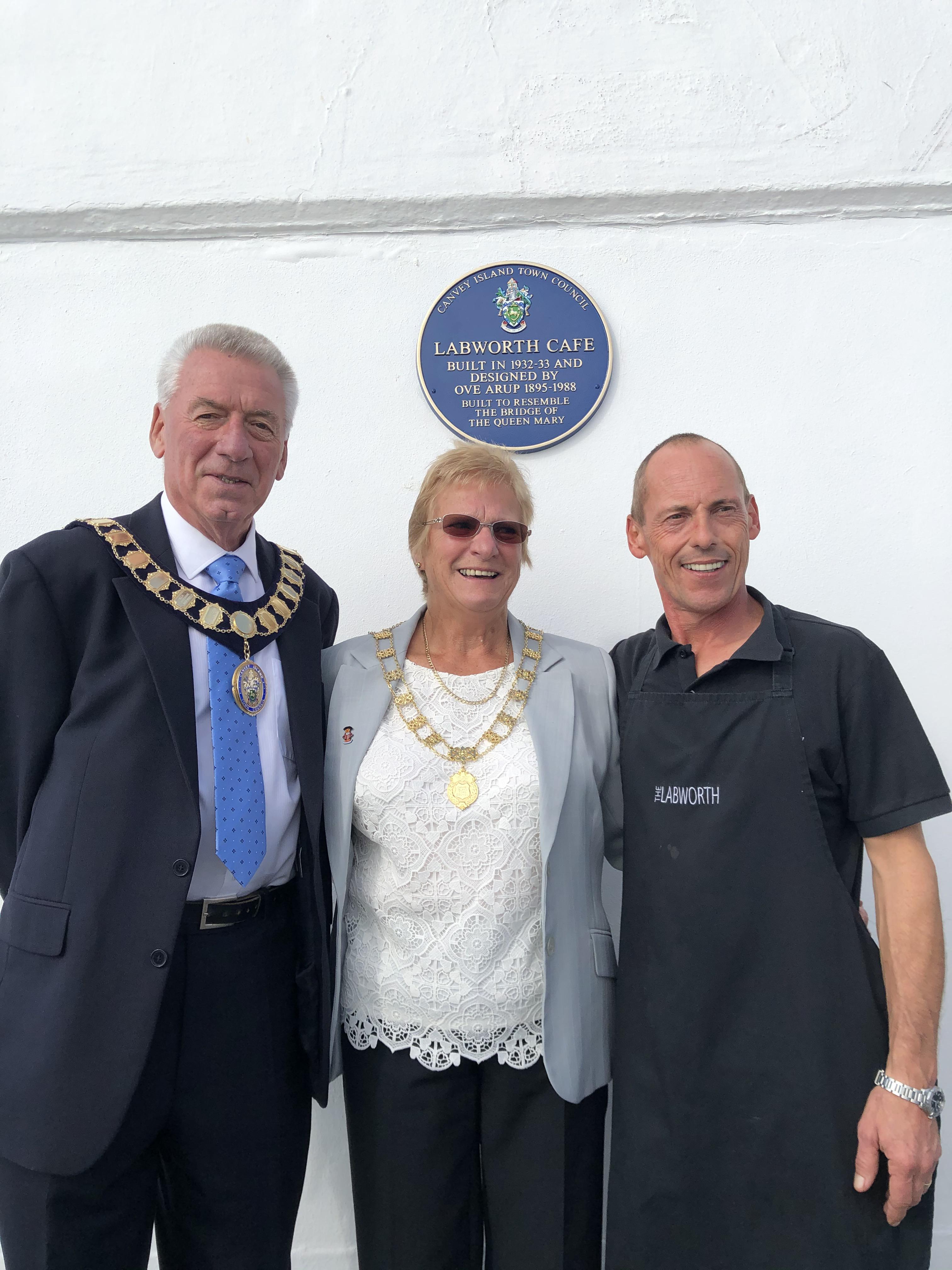 Blue Plaque at Labworth Cafe with Town Mayor, Consort and Cafe Owner